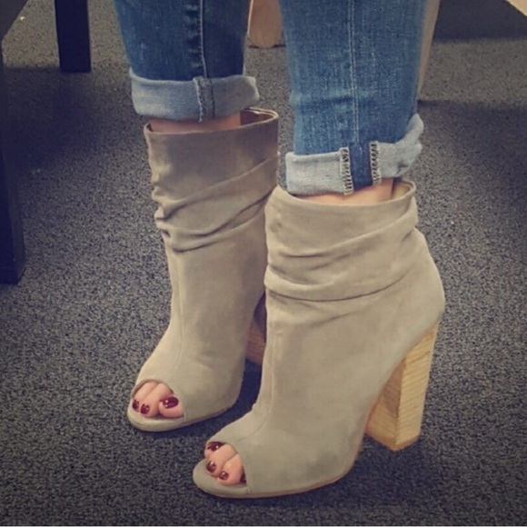 Kristin Cavallari Shoes - Chic Women's Light Gray Boots